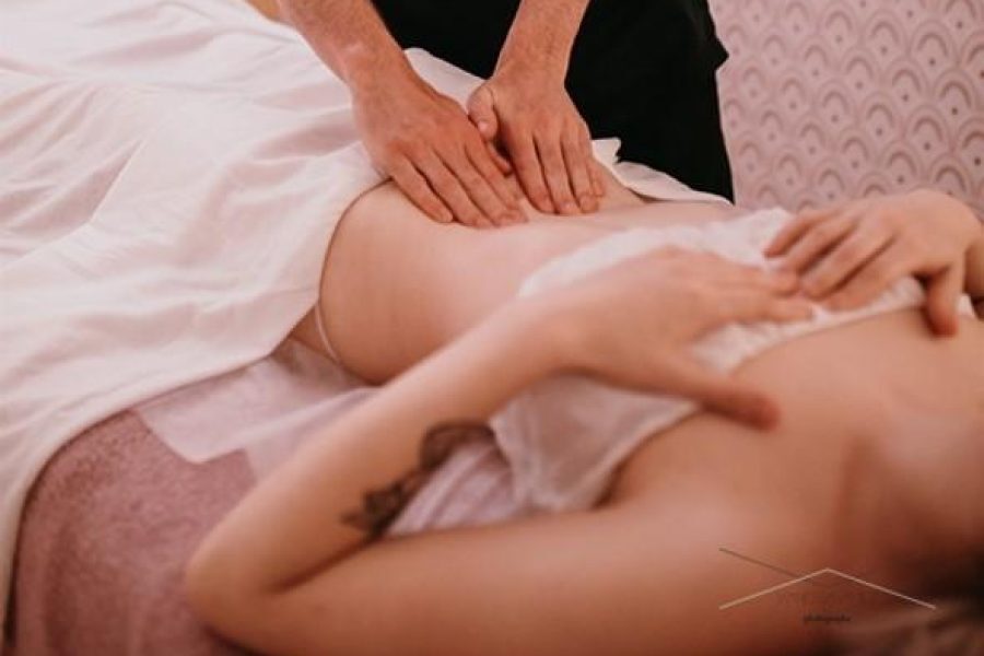 Massage Belly + Renata França